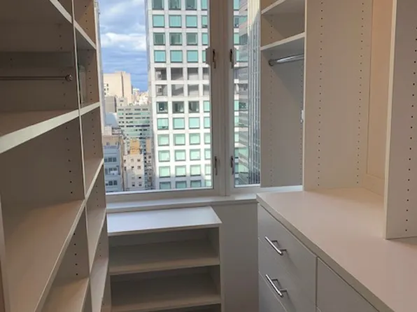 60 East 55th Street image 8 of 10