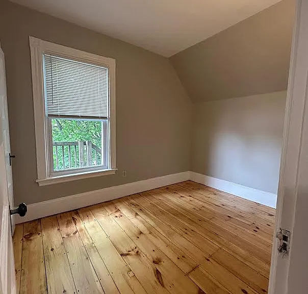 583 Main St #6 — Photo 8