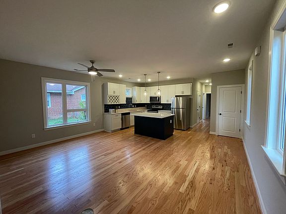 2nd image of 1110 1/2 N 30th St #2