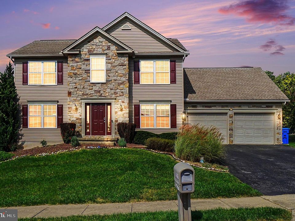 1st image of 321 Braddock Dr