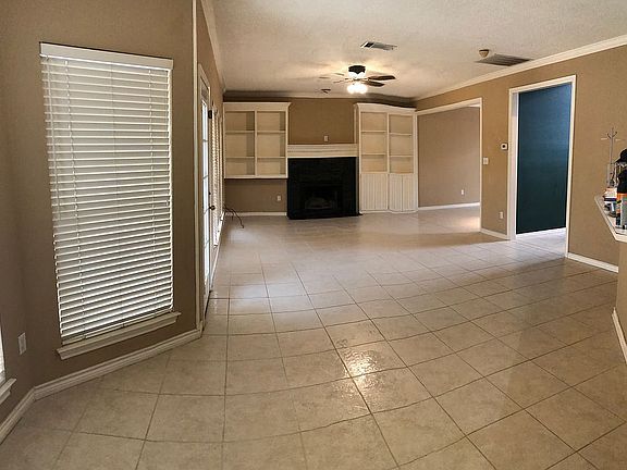4th image of 6501 Meadow Lakes Dr