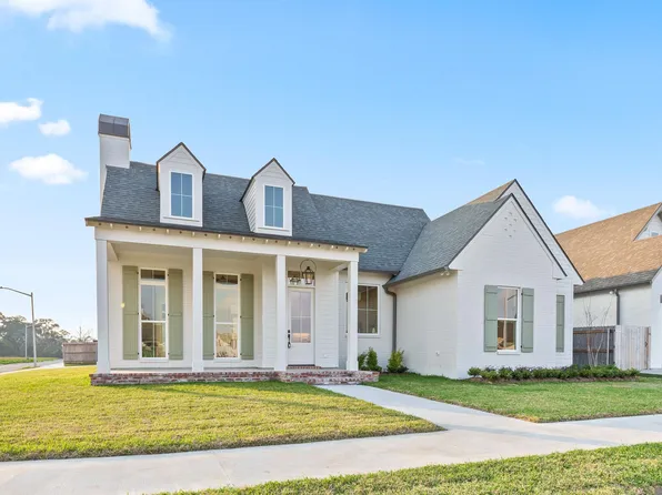 110 Saltmeadow Ln, Lafayette, LA 70508
