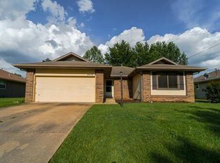 2038 S Golden Ave, Springfield, MO 65807