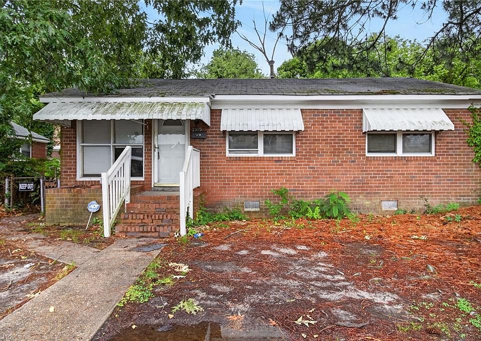 1st image of 2315 Myrtle Ave