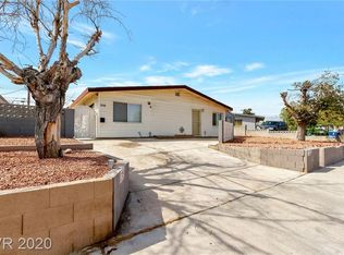 1205 Greenway Dr, Las Vegas, NV 89108