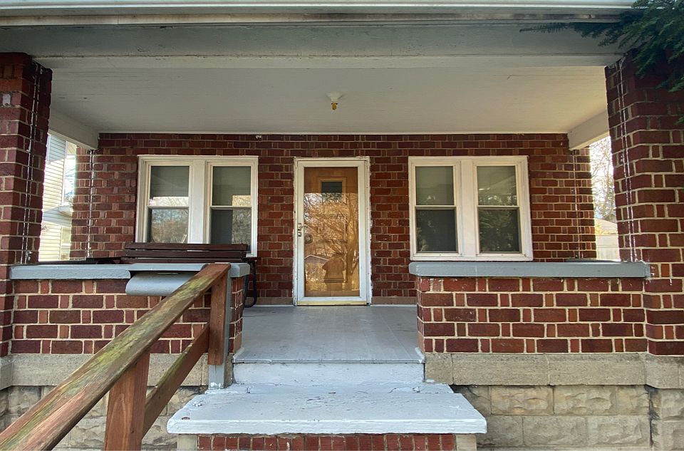 1st image of 704 Lakemont Ave