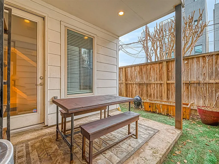 1537 Malone St — Photo 28