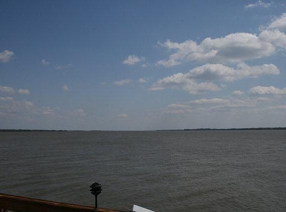2nd image of 695 Enchanted Isles Dr