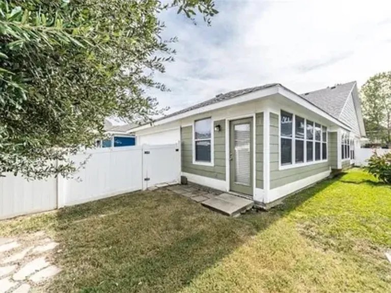 1709 Azalea Dr — Photo 11