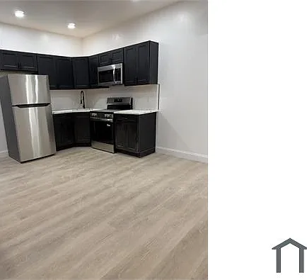 36 S Redfield St #B — Photo 1