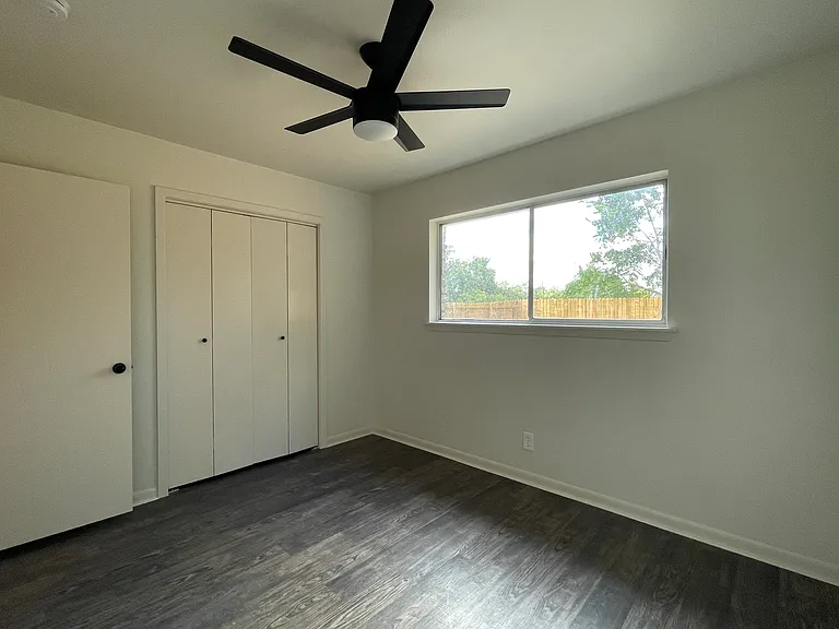 1308 Marshall St #B — Photo 7