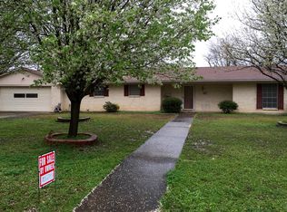 291 Glen Oaks Rd, Bonham, TX 75418