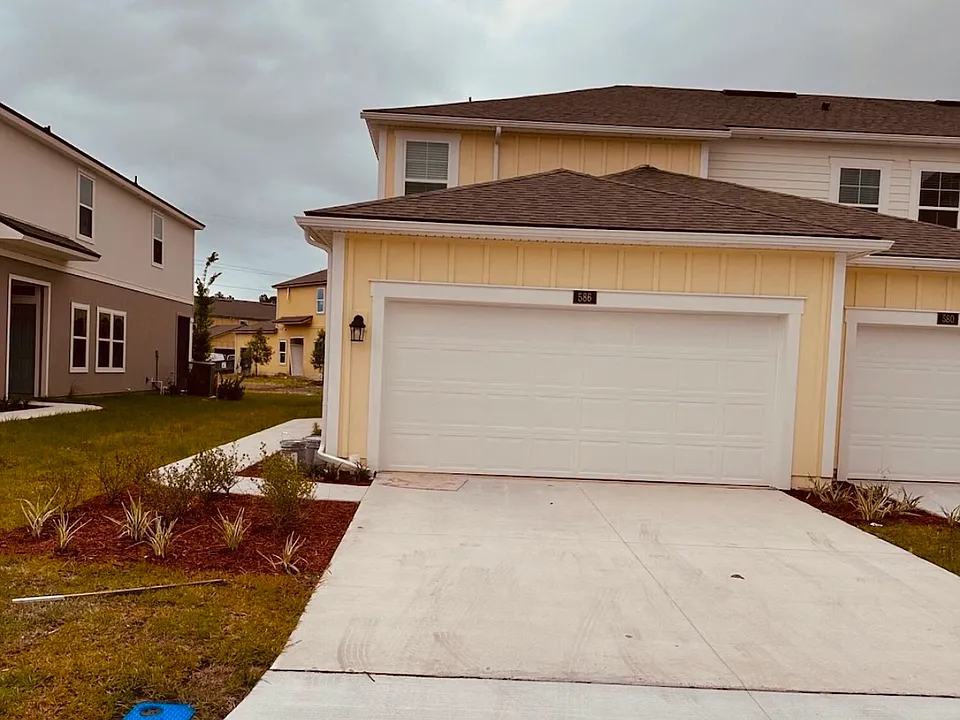 586 Coastline Way