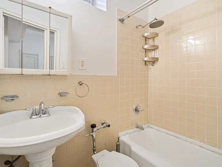 6863 108th St #B1 — Photo 10