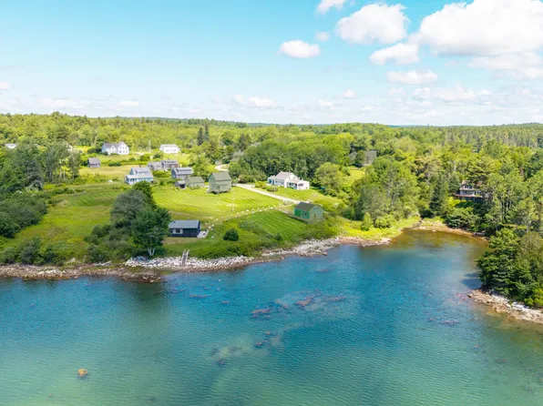 24 Creek Road, Bremen, ME 04551