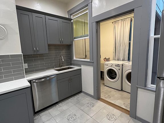 4th image of 106 San Jose Ave #A