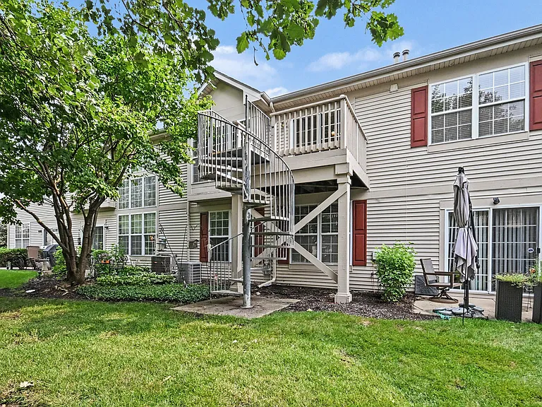 727 Crossing Way — Photo 15
