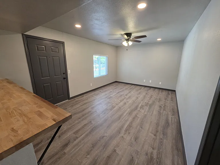 3046 E Marconi Ave #204 — Photo 33