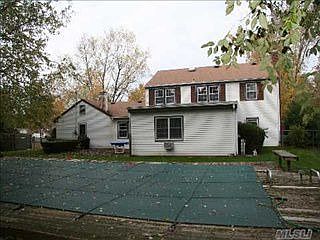 2nd image of 52 Manchester Ln