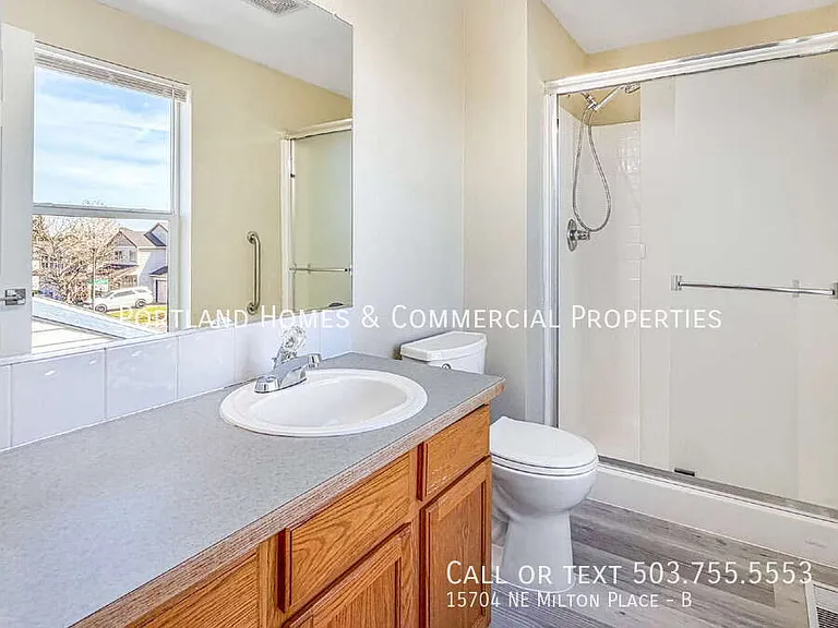 15704 NE Milton Pl #B — Photo 9