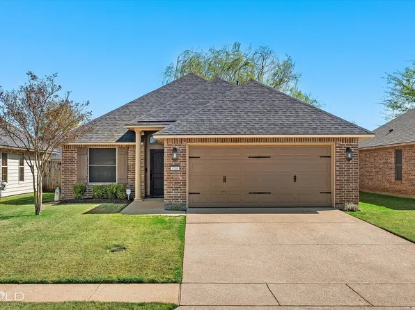 3709 Sabine Pass Dr, Bossier City, LA 71111