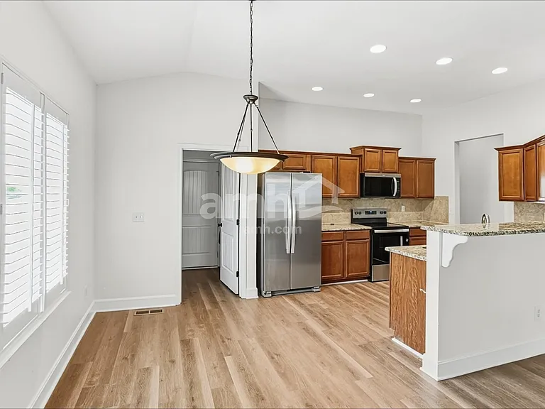 25940 W 142nd Ct — Photo 5