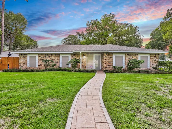 24531 Whitesail Dr, Huffman, TX 77336