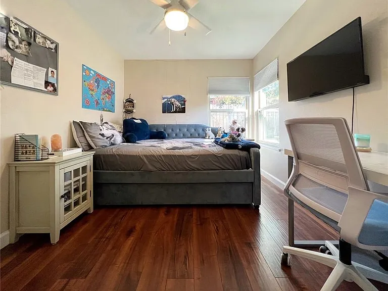 1807 Barbara St — Photo 16