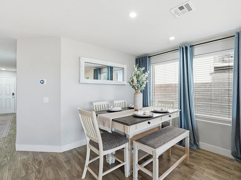 4665 E Longhorn St — Photo 5