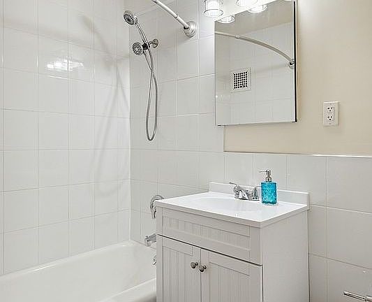 5th image of 345 W 145th St APT 10B2