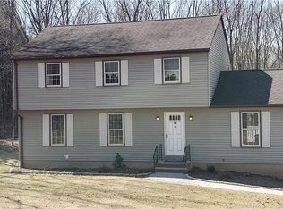 127 W Dayton Hill Rd, Wallingford, CT 06492