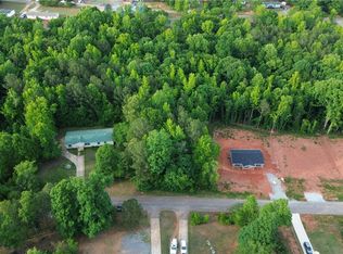 215 Meadow Hill Dr, Anderson, SC 29624