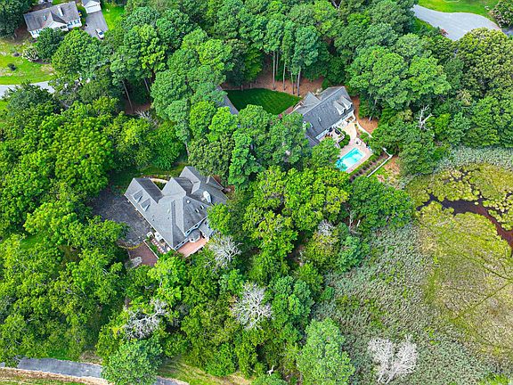 5th image of 38 Bethany Forest Dr