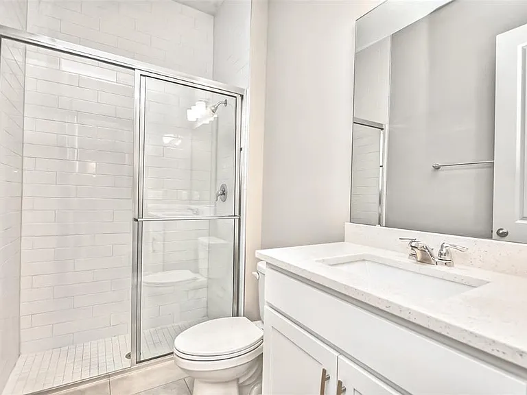 2941 Voyager Ave — Photo 12