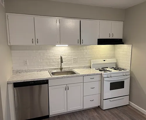 390 E 16th Ave #C Photo 1