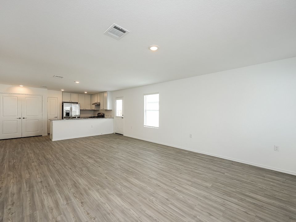 1st image of 850 Cook Bnd