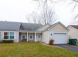 1332 Huntington Dr, Mundelein, IL 60060