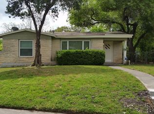 426 Wayside Dr, San Antonio, TX 78213