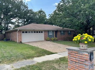 12909 Pleasant Forest Dr, Little Rock, AR 72212