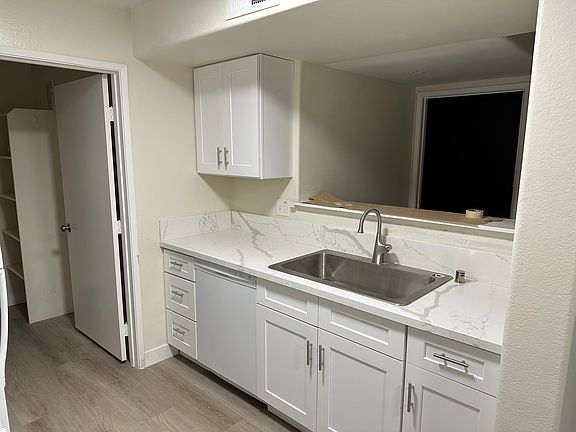 5th image of 950 Seven Hills Dr APT 716