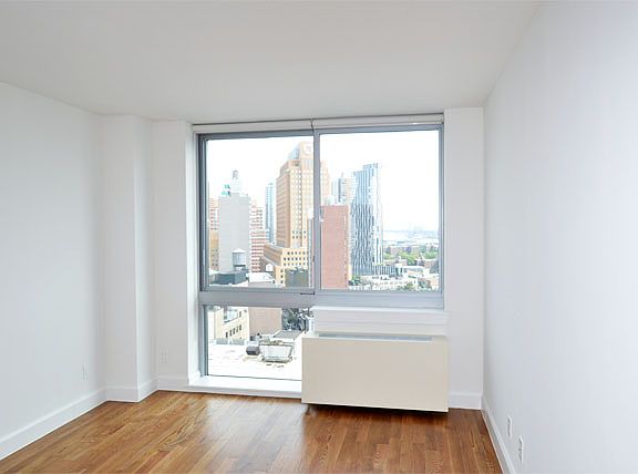 3rd image of 225 Schermerhorn St APT 18F