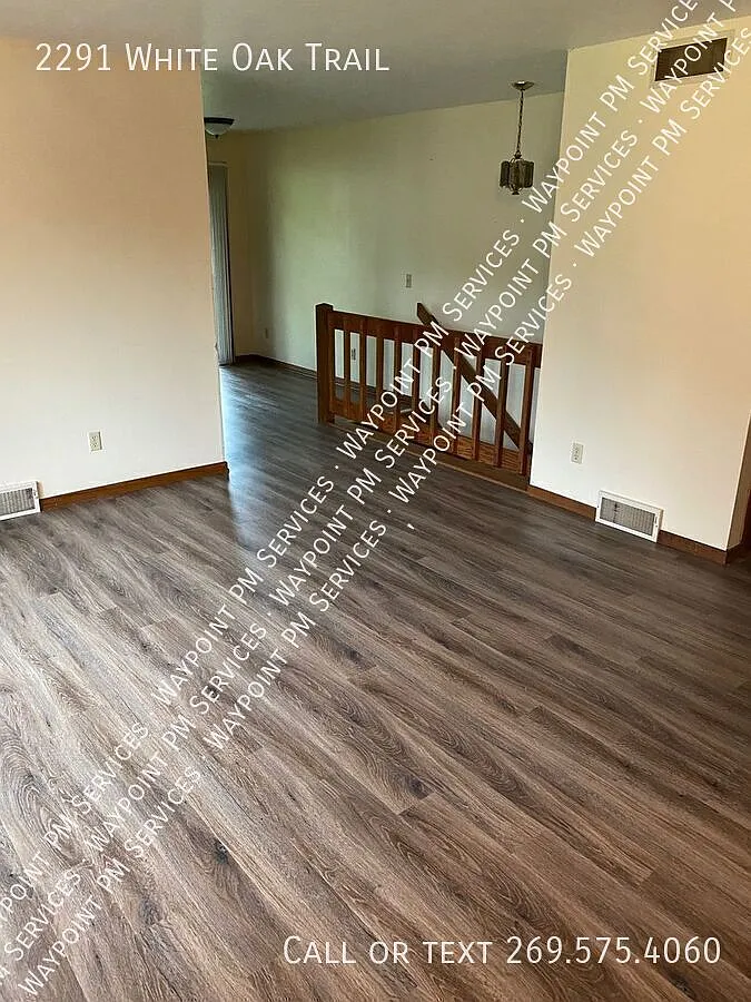 Cozy 2-Bedroom With Large Yard - Available 9/8/26 — Photo 4