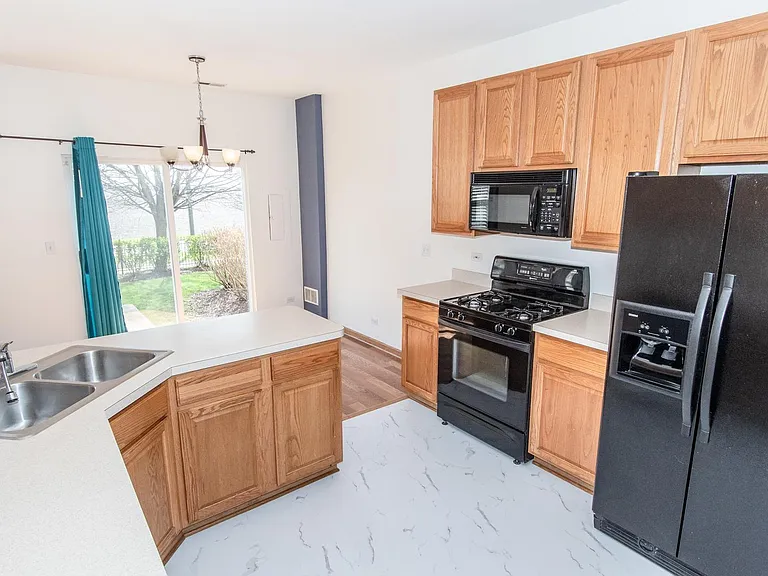 4133 Blackstone Dr — Photo 33