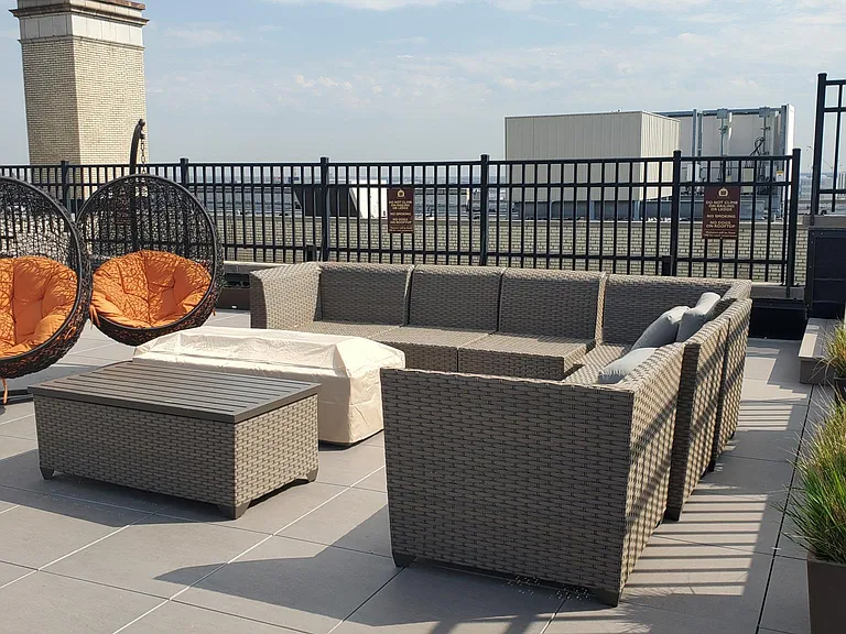 15 E Kirby St #326 — Photo 20