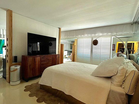 2nd image of 1000 Michigan Ave APT 401