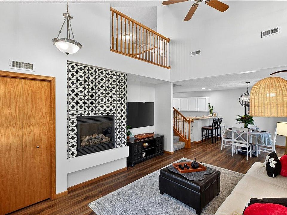 1st image of 10533 74th St NE #1