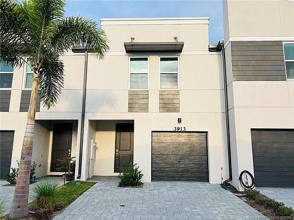 4th image of 3913 Mentmore Ln