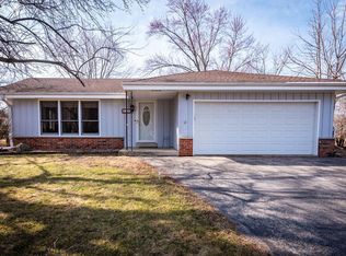 6165 W Cloverleaf Ln, Brown Deer, WI 53223