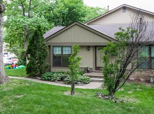 837 Langdon Ct #1, Rochester Hills, MI 48307