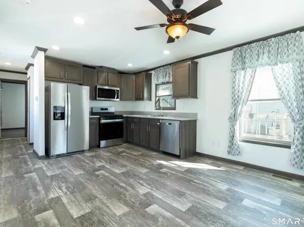 525 East Main Street #8, Branford, CT 06405